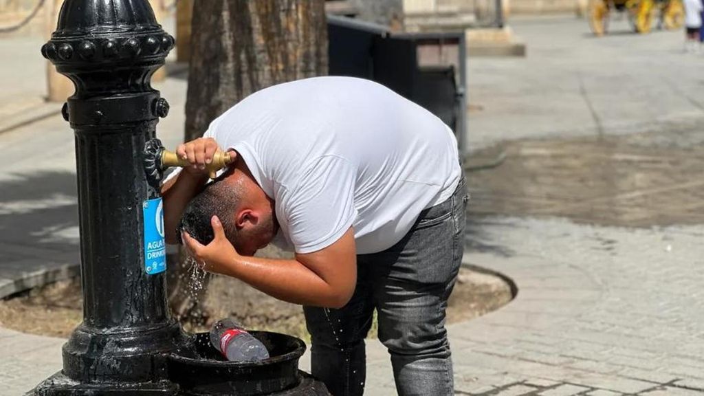 La ola de calor mantiene en aviso a 13 comunidades, con Gran Canaria en alerta roja