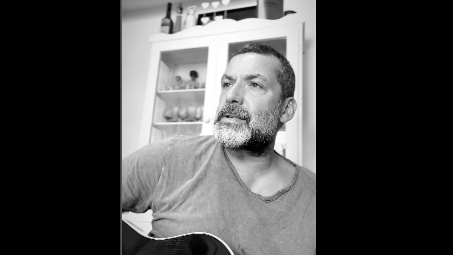 Última hora sobre el estado de salud del cantante Jaume Anglada, amigo de Felipe VI: continúa en la UCI tras el atropello