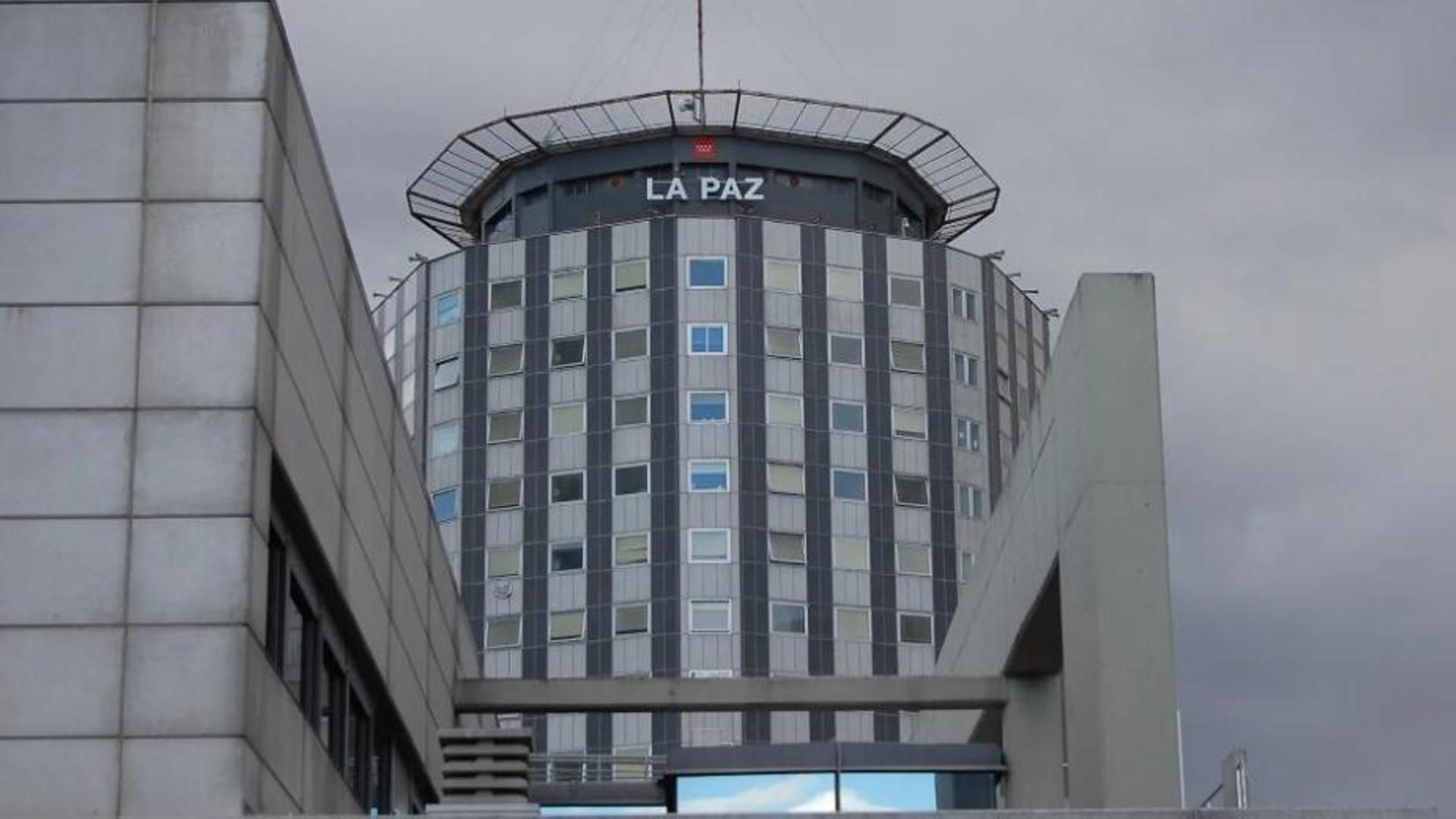 Un joven de 25 años, hospitalizado grave tras sufrir un golpe de calor en el metro de Madrid