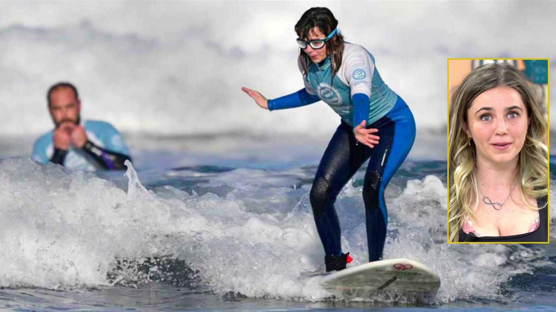 Carmen López, la primera surfista invidente de España: "En el mar siento mucha libertad"