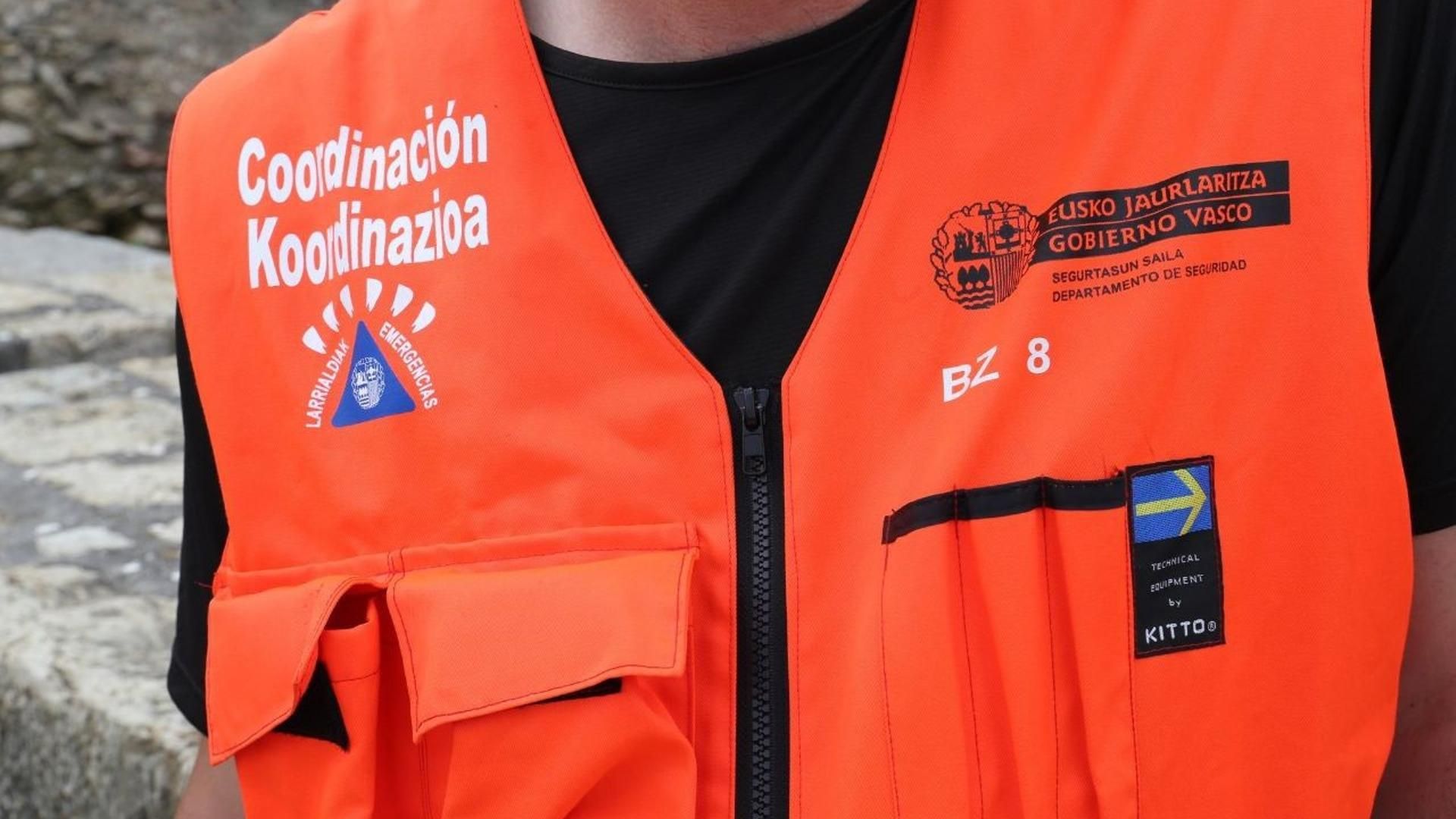 Archivo - Personal de emergencias