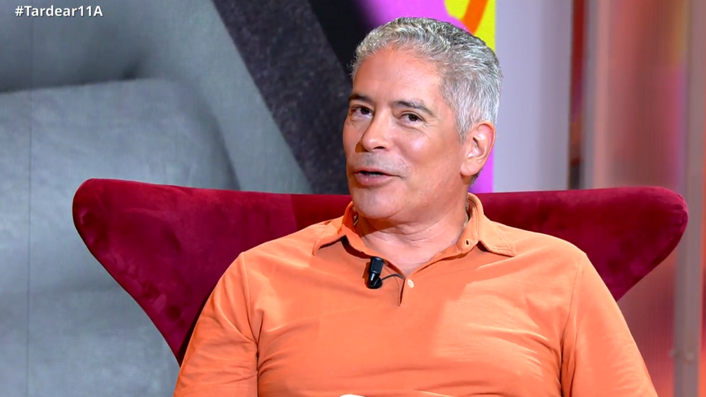 Boris Izaguirre cuenta sus secretos más íntimos en 'TardeAR': "Tuve una cierta novia, sentí cosas por ella"