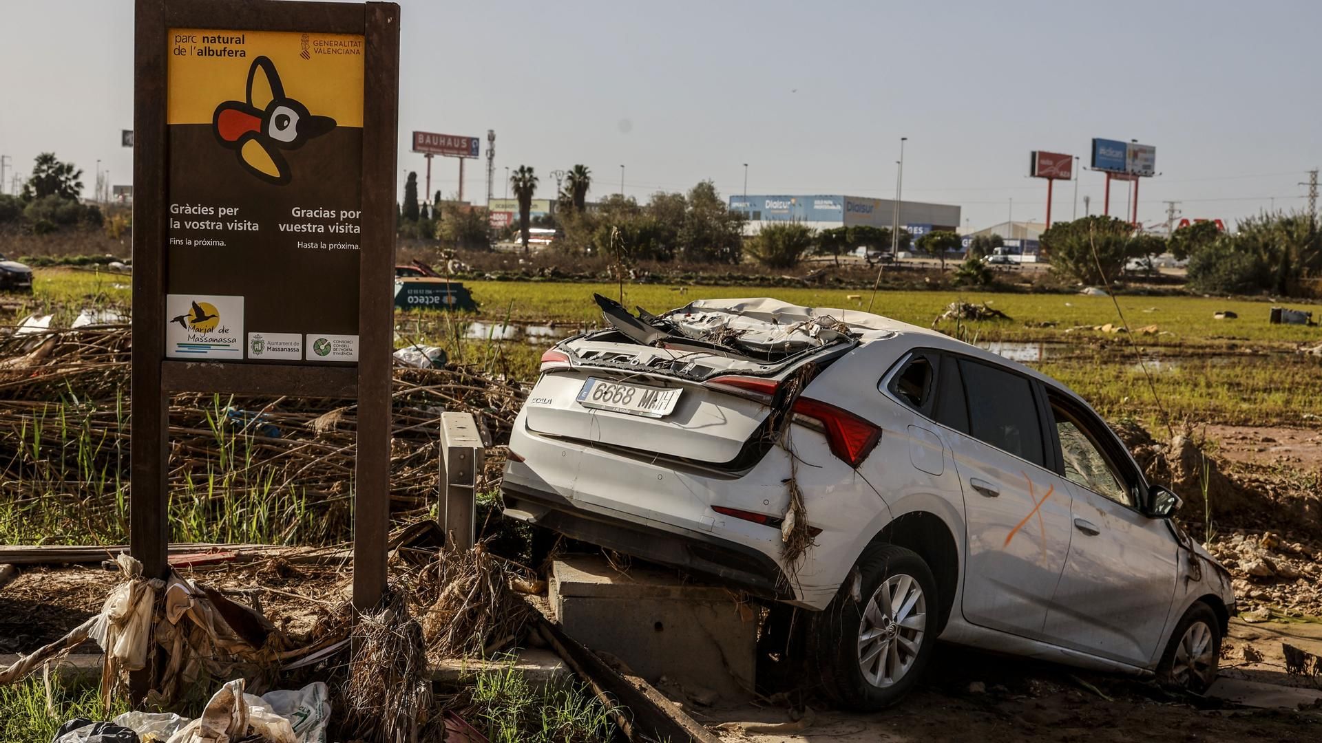 ROBER SOLSONA….20241129…VALENCIA……CANTERA DE PICASSENT DONDE SE ACUMULA RESTOS DE LA DANA.