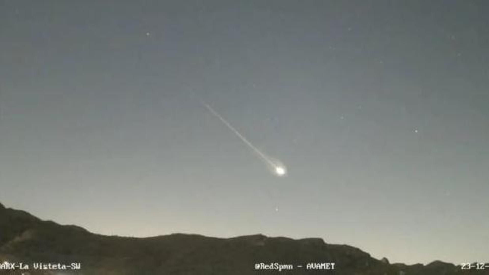 Una bola de fuego recorre los cielos de Castilla-La Mancha y la Comunidad Valenciana para desintegrarse sobre Murcia