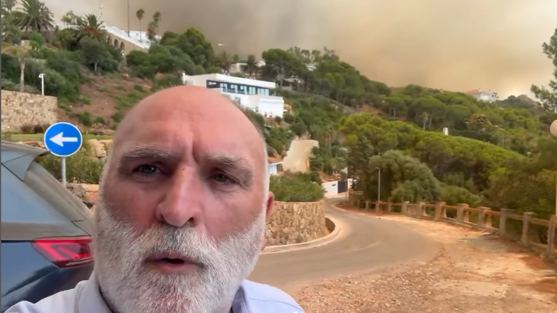 El Chef José Andrés en los incendios de Zahara de los Atunes El Chef José Andrés en los incendios de Zahara de los Atunes
