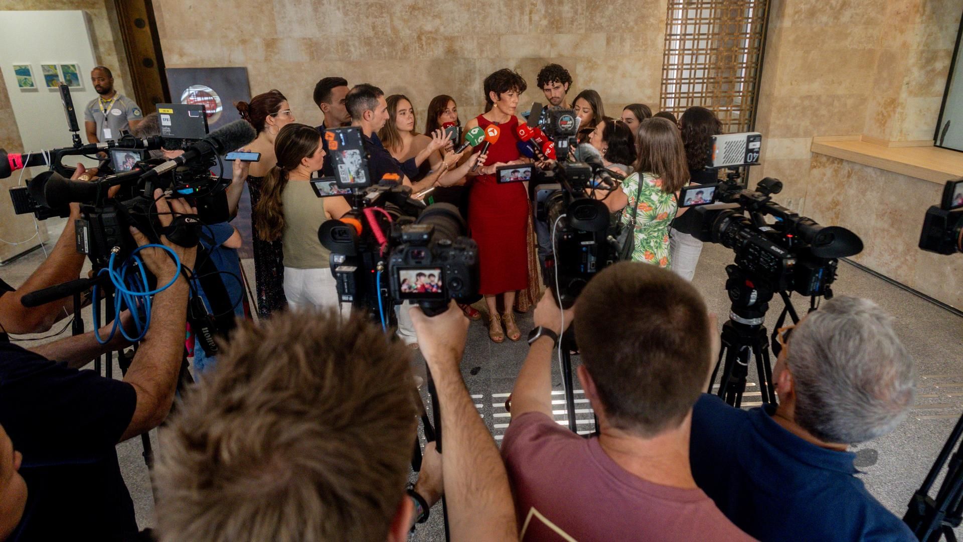 La ministra de Inclusión, Seguridad Social y Migraciones, Elma Saiz, hace balance de las operaciones humanitarias con Gaza