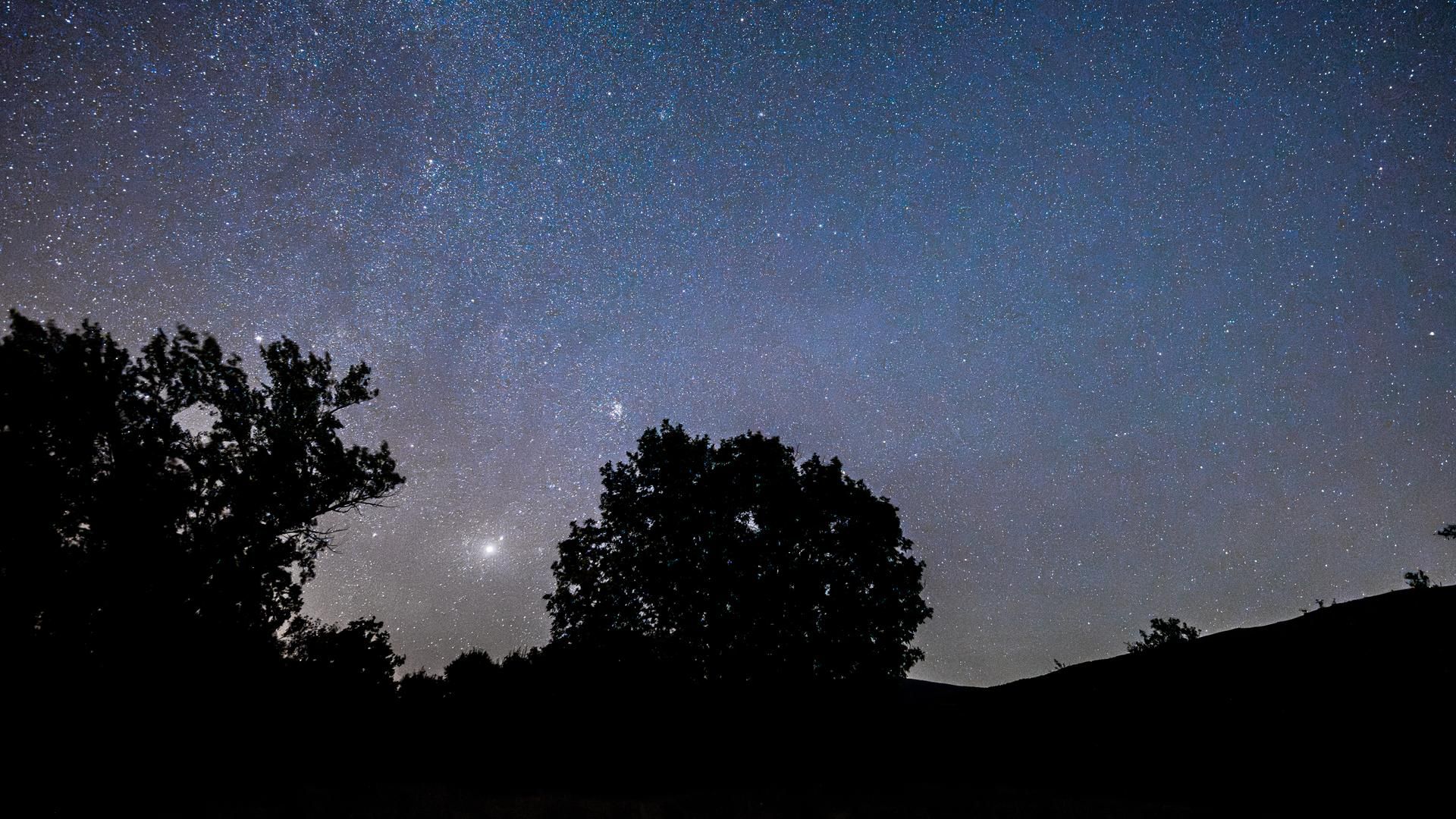 Lluvia de Perseidas vista desde la Sierra de Guadarrama en 2024