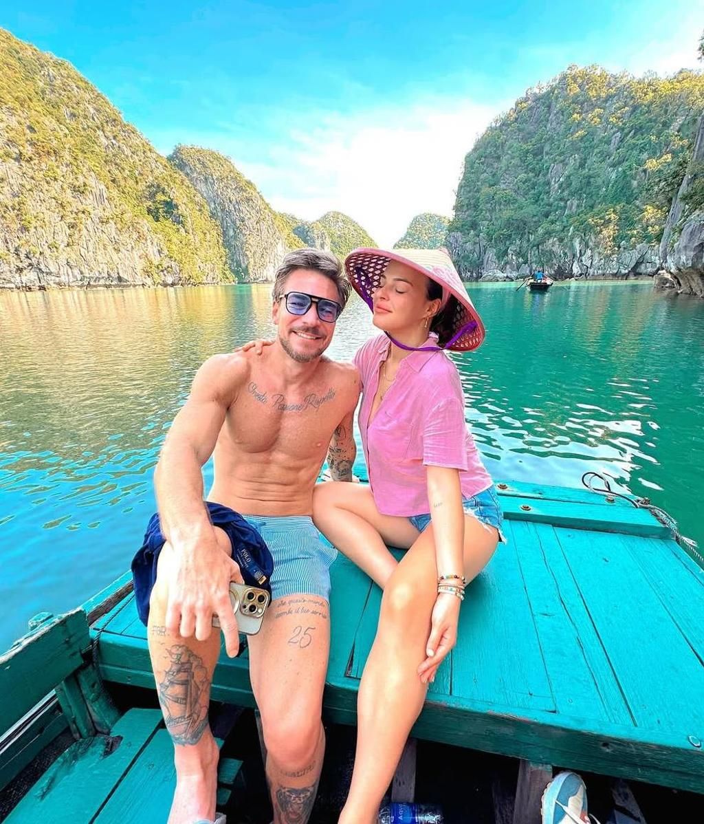 Marta Peñate y Tony Spina en Halong Bay