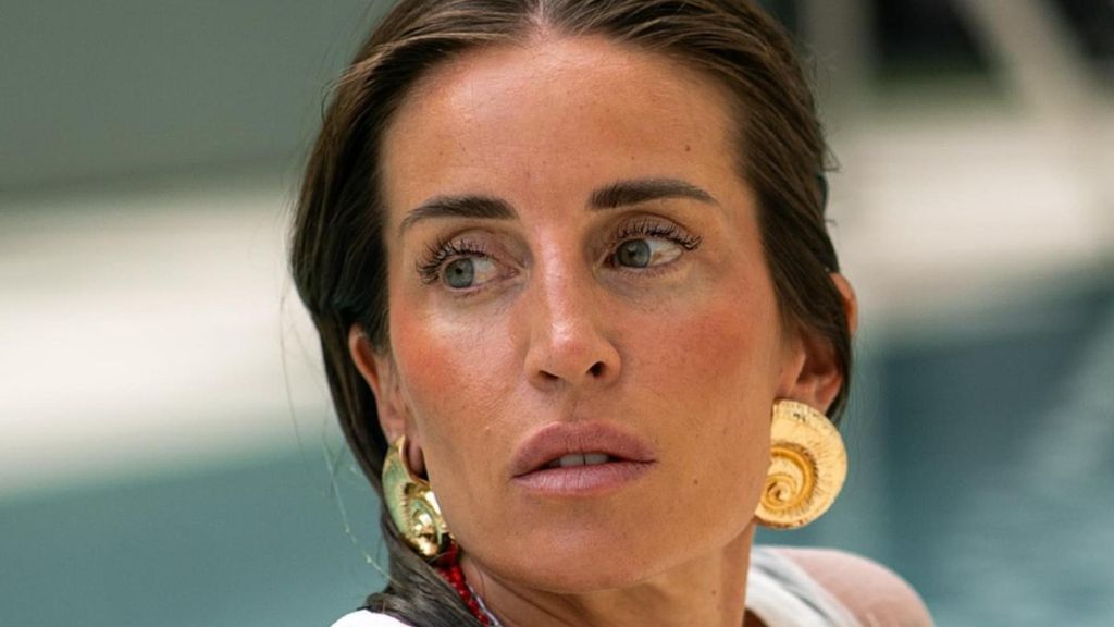 Marta Castro se apunta a la pegatina anti radiación: en qué consiste y cómo funciona