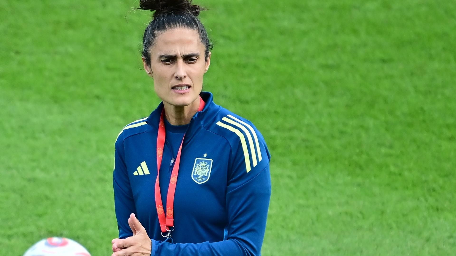 Montse Tomé apunta a un "entorno difícil" y "mucho conflicto" en su etapa como seleccionadora de España de fútbol femenino