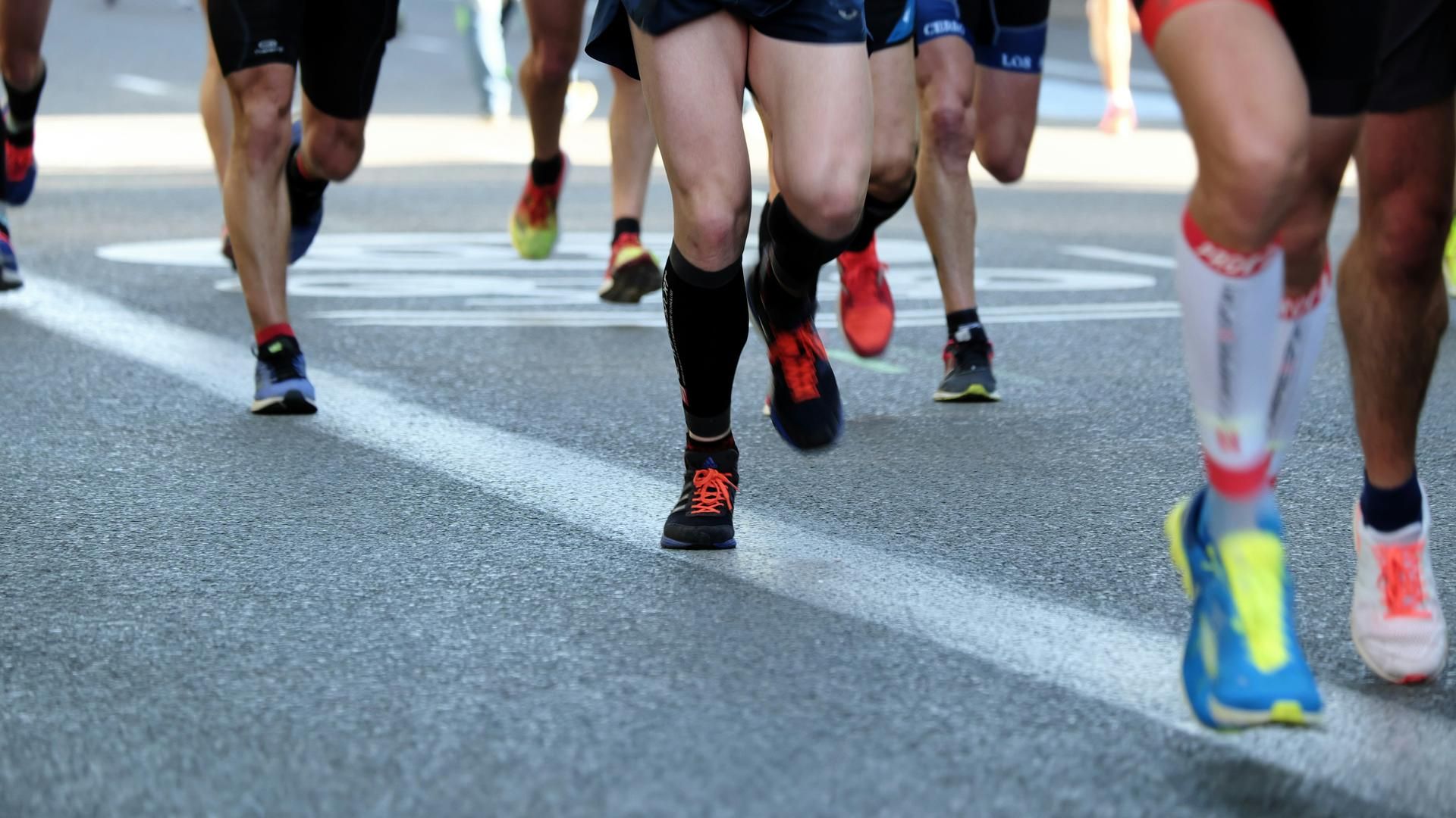 club running unsplash