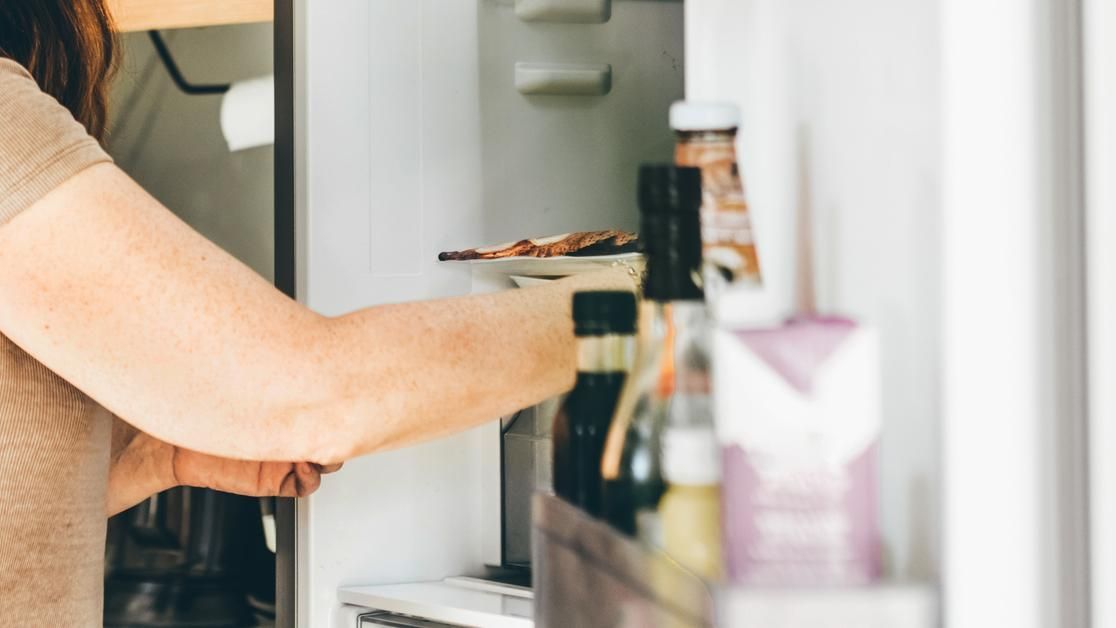 ¿Cómo hay que organizar la nevera?