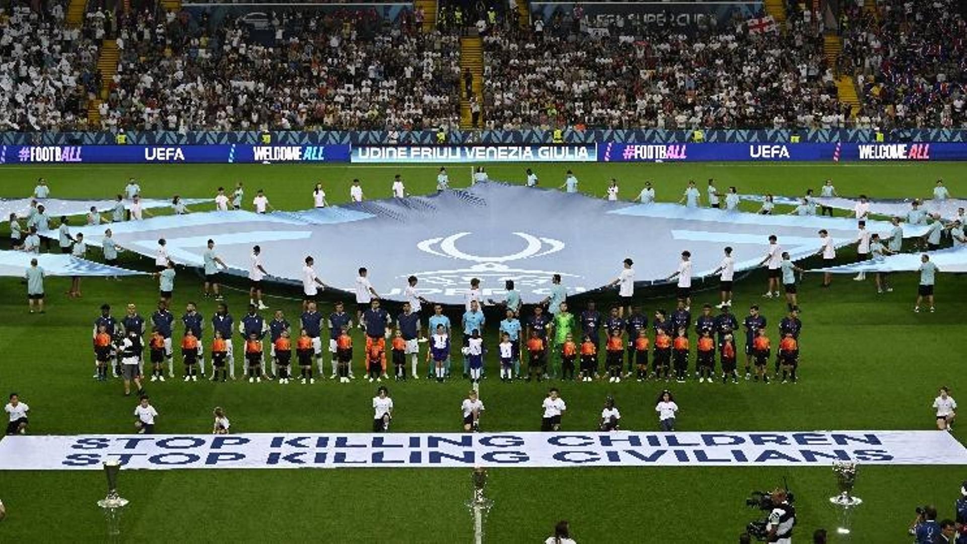 El mensaje de la UEFA a Israel durante la final de la Supercopa de Europa: “Parad de matar niños, parad de matar civiles”