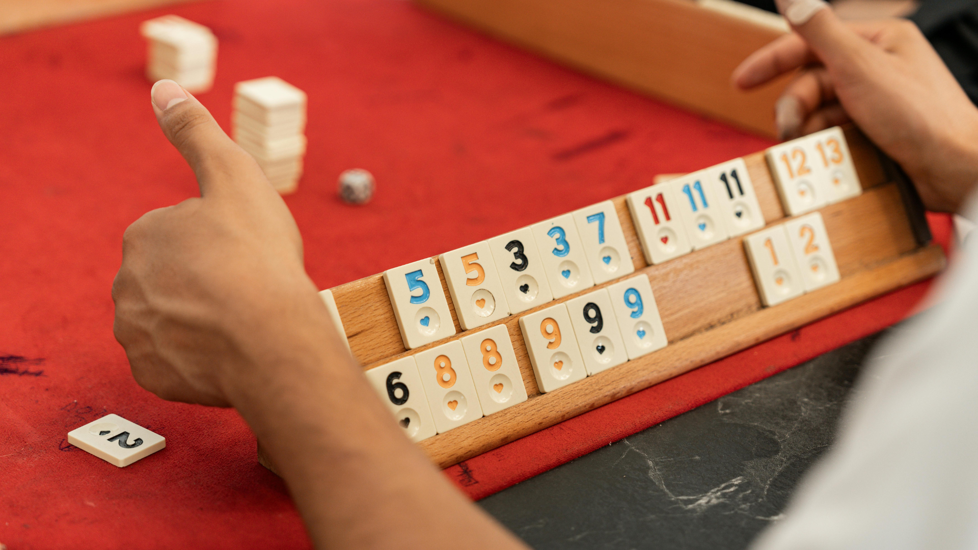 El Rummikub es un clásico atemporal perfecto para jugar en familia