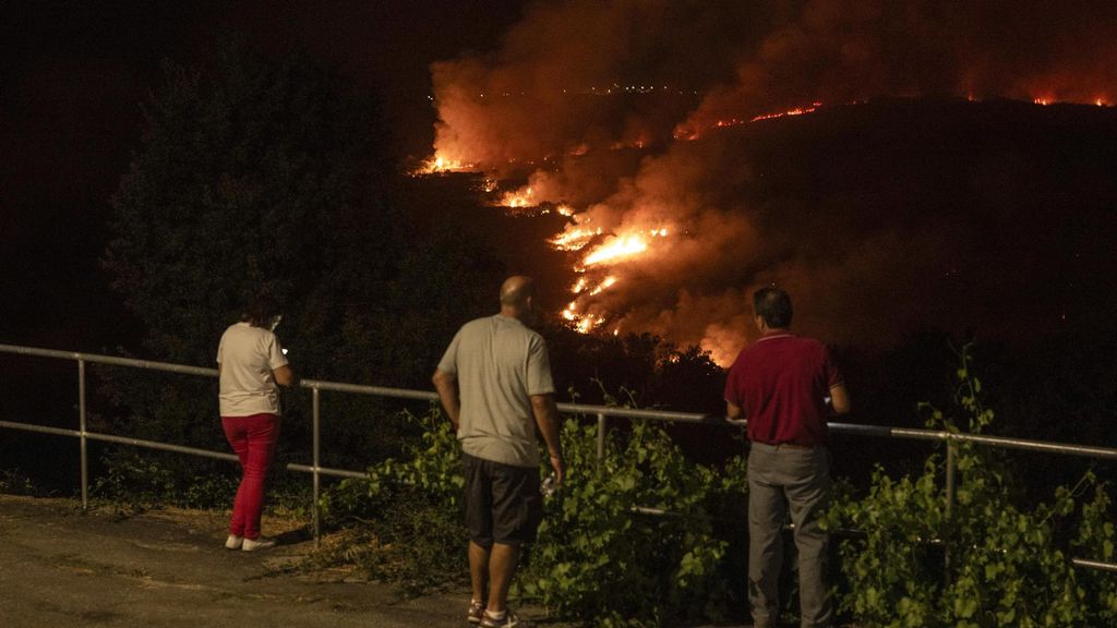 Incendio forestal en As Chás, Oímbra (Ourense)