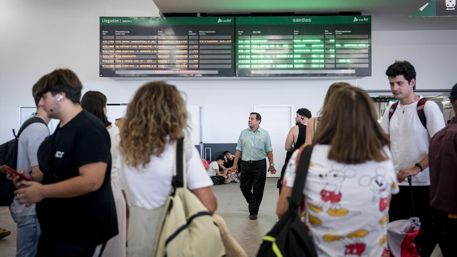 Renfe suspende por todo el día la circulación en la alta velocidad entre Madrid y Galicia