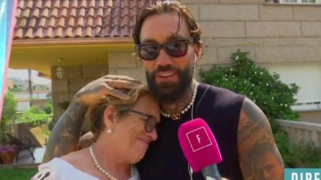 La reacción de Juan Faro cuando su madre dice en pleno directo que es “muy mujeriego” en plena polémica por la presunta infidelidad de Sofía Suescun