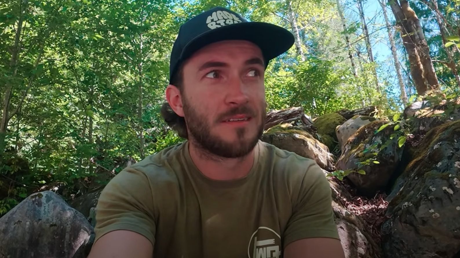 Matthew mostró sus dudas frente a la cámara