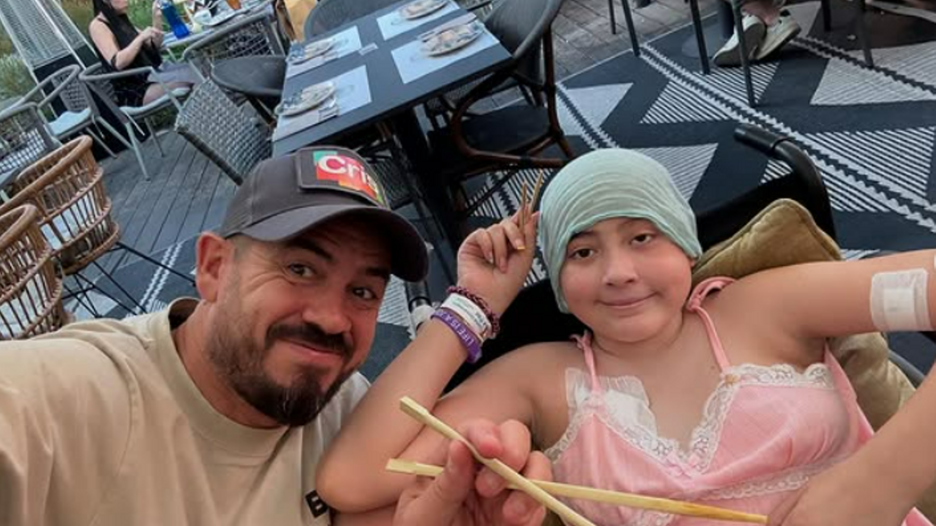 De Paula Echevarría a Rozalén: personalidades se despiden de Isabel, la niña de 12 años fallecida por un cáncer