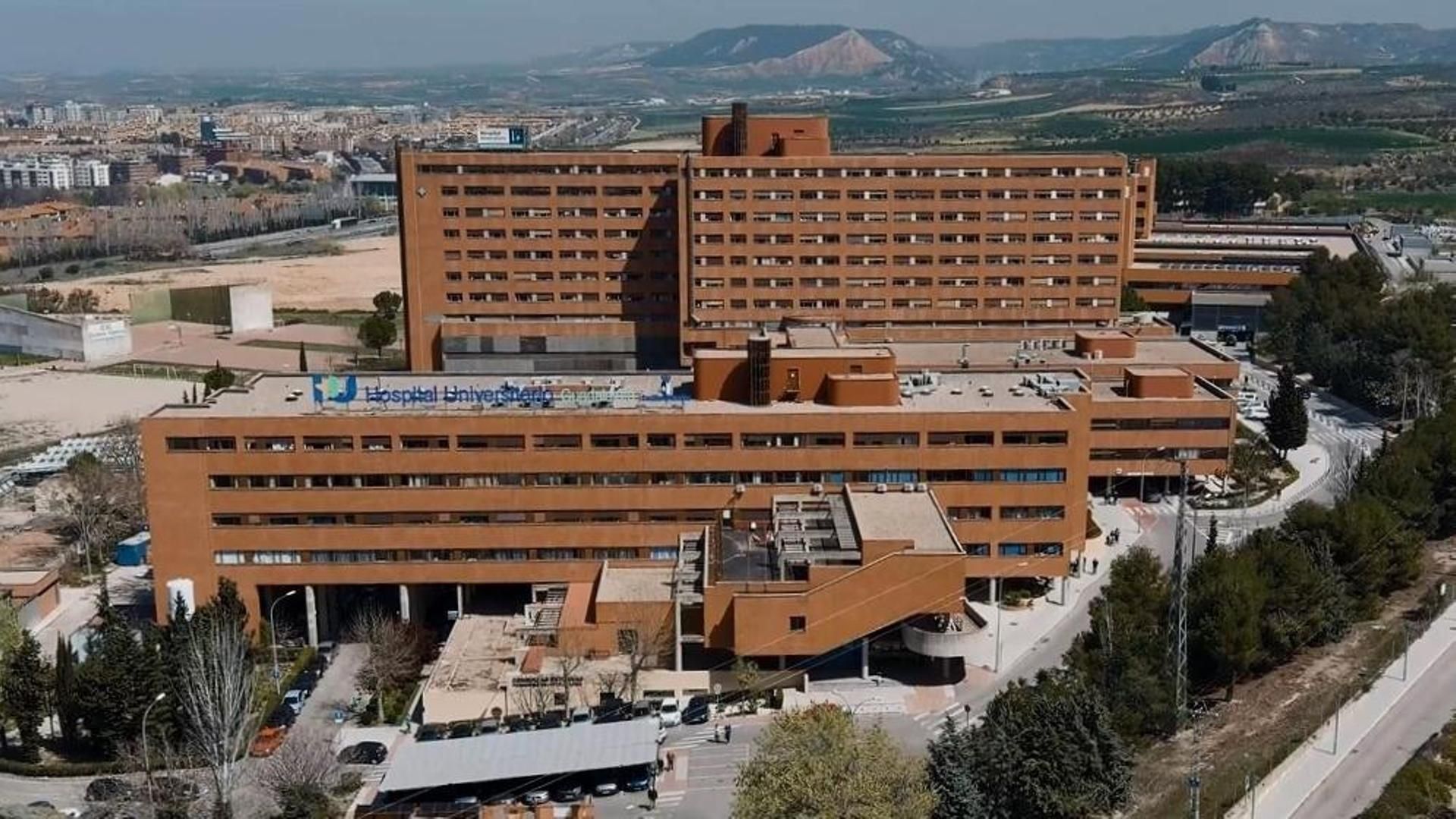 Dos heridos graves tras caer desde un parapente en Alarilla, Guadalajara: tuvieron que ser rescatados en helicóptero