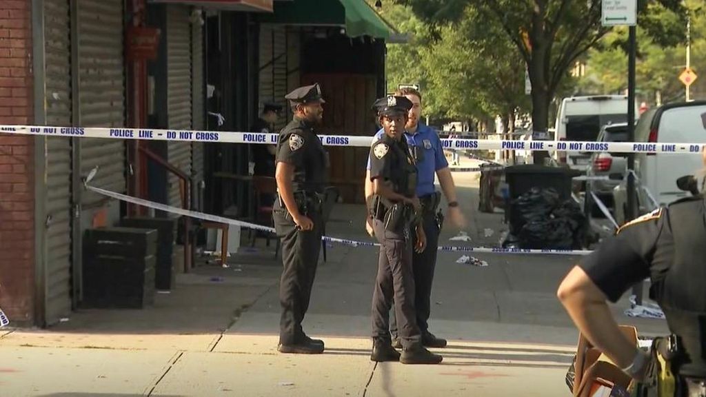 Tres muertos y ocho heridos en un tiroteo en barrio de Brooklyn, en Nueva York