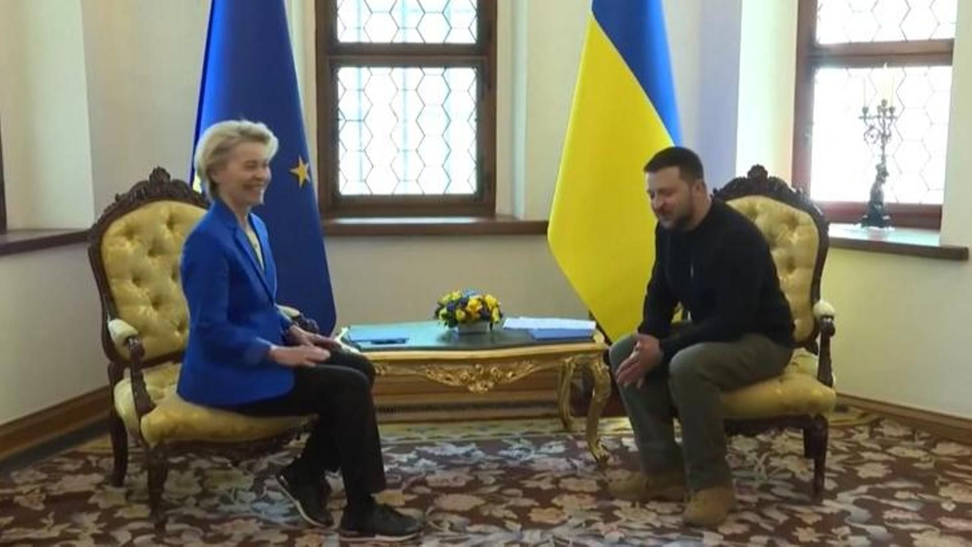 Zelenski y Von der Leyen ven imposible cualquier entrega de territorios a Rusia en un acuerdo de paz Zelenski y Von der Leyen ven imposible cualquier entrega de territorios a Rusia en un acuerdo de paz