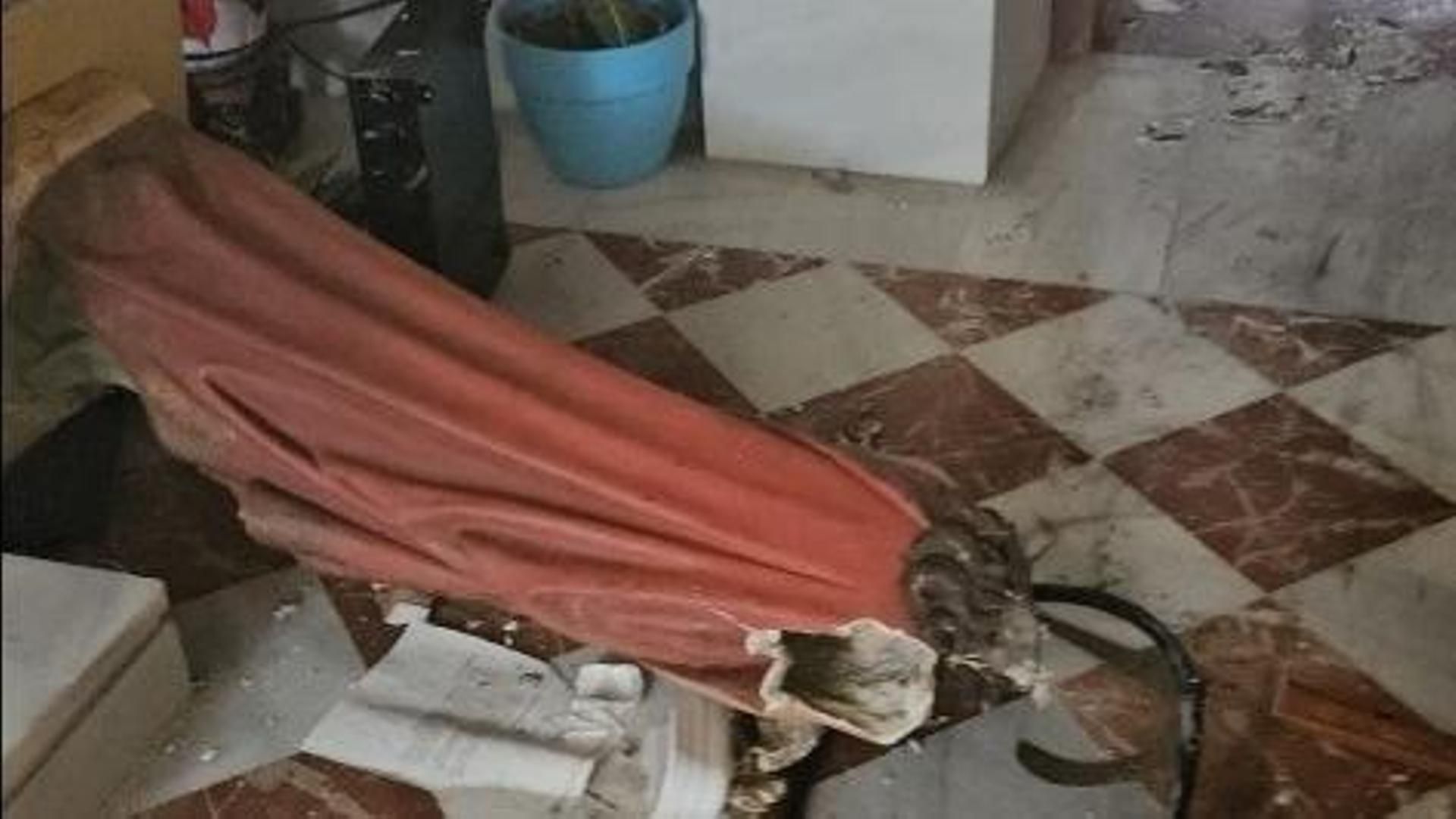 Iglesia afectada por el incendio de este domingo