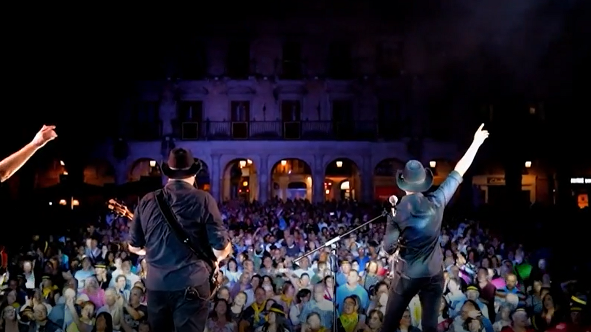 La banda de rancheras 'Puro relajo' conquista Navarra