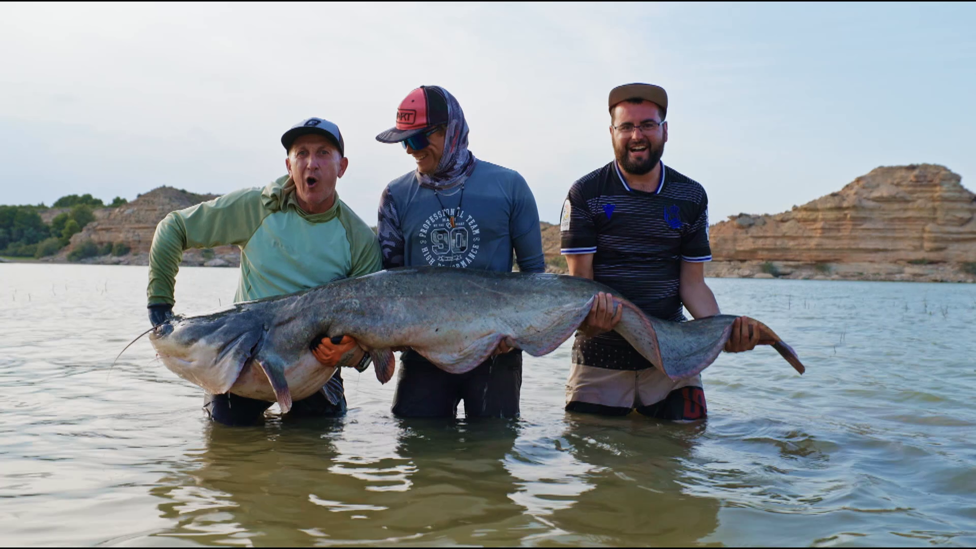 La emoción de Kike Calleja al pescar un siluro gigante en el río Ebro: "Es el pez más grande que he pescado en mi vida"
