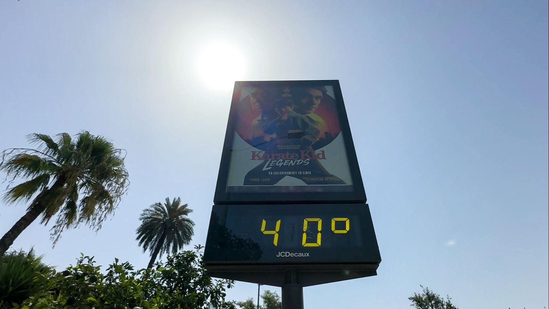 Murcia y la Comunidad Valenciana, en alerta roja por temperaturas de hasta 44 grados