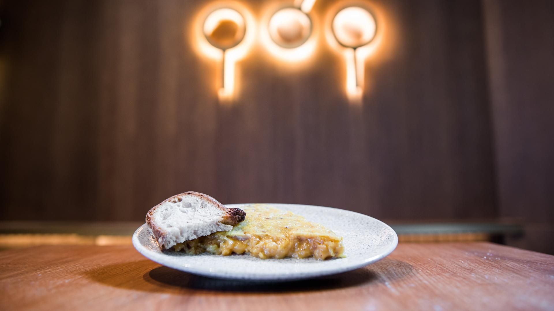 Esta tortilla y este pan, no necesitas nada más