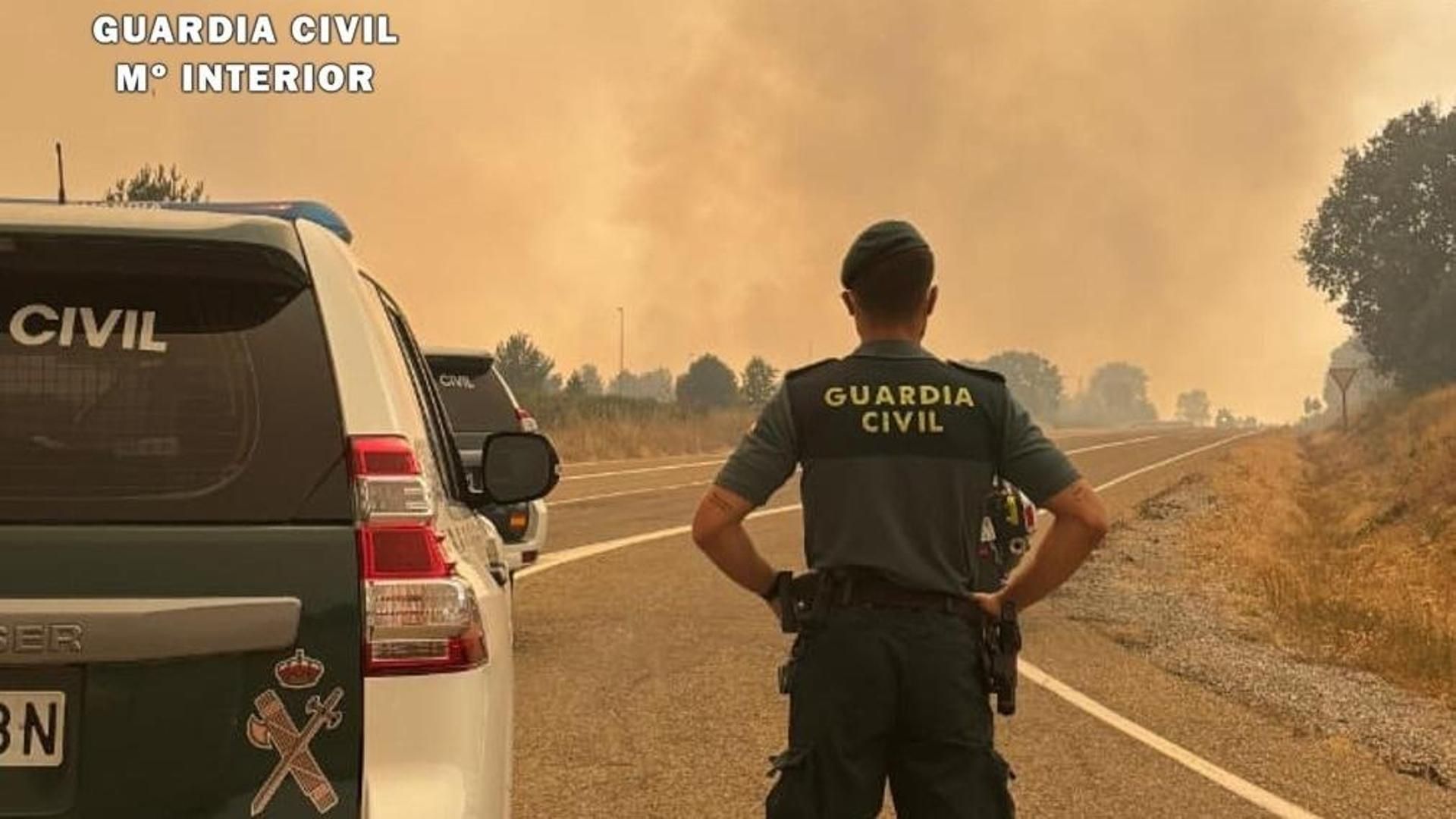 Un anciano sufre un principio de infarto tras ser confinado por los incendios en Palencia: tuvo que ser auxiliado por la Guardia Civil