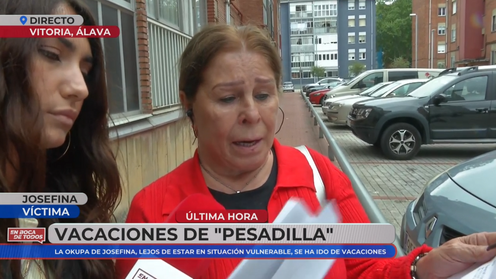 La terrible situación de Josefina al tener de okupa a su examiga