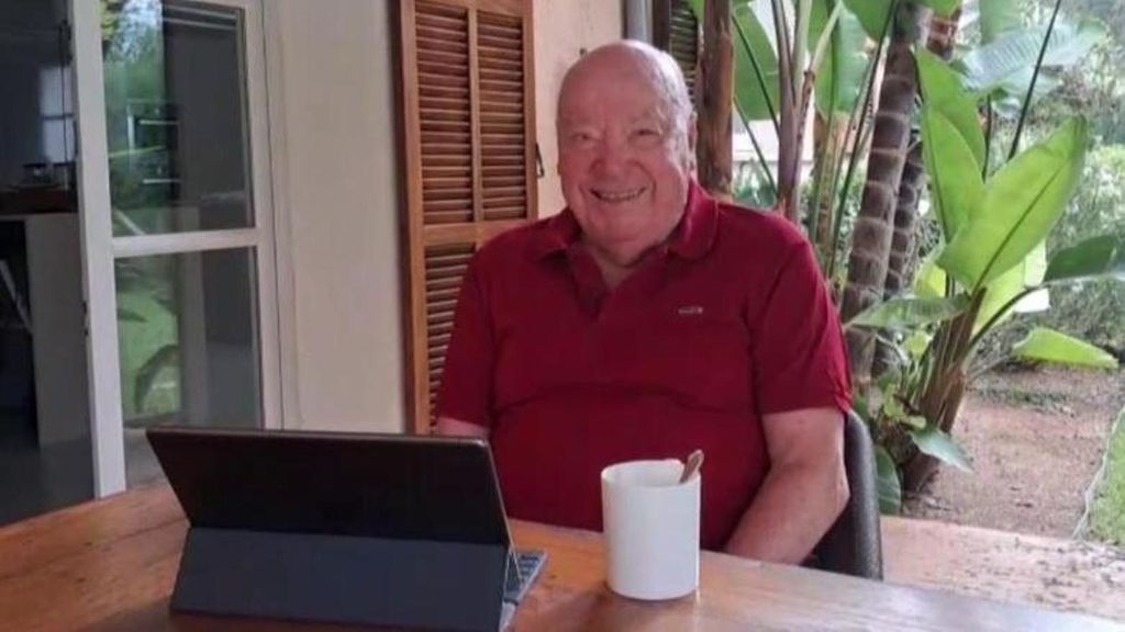 Ramón, estudiante de un curso de Inteligencia Artificial con 91 años: "el ser humano tiene que seguir innovando"