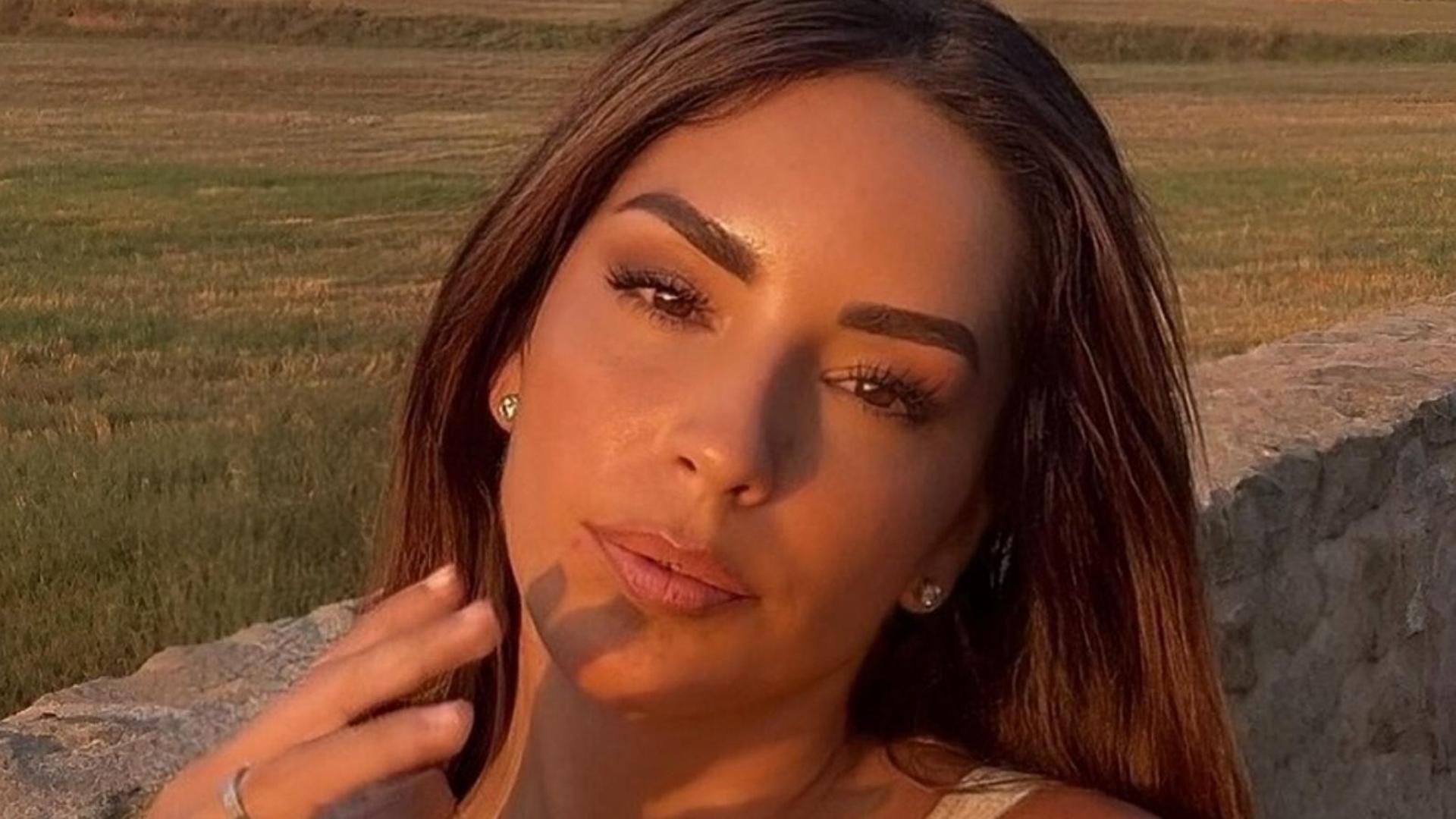 Anita Williams se quita las extensiones y muestra cómo le ha crecido el pelo tras 'Supervivientes'