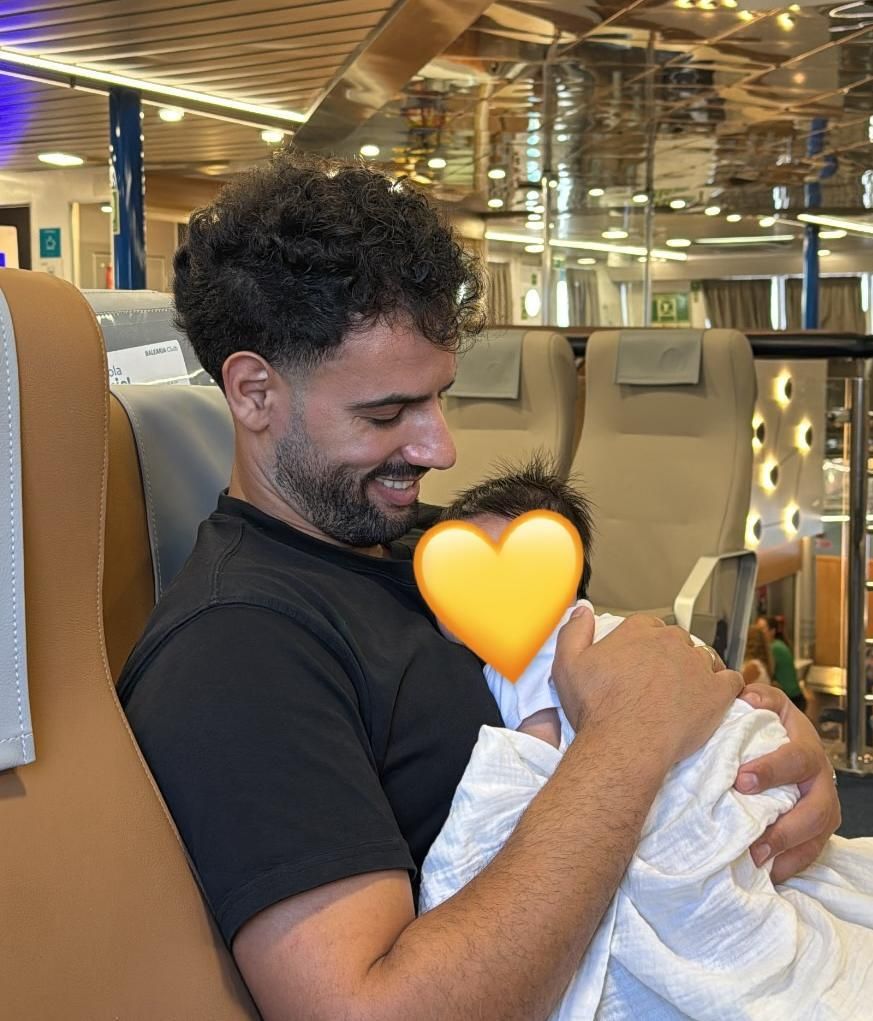 Isa Pantoja celebra la significativa 'primera vez' de su bebé