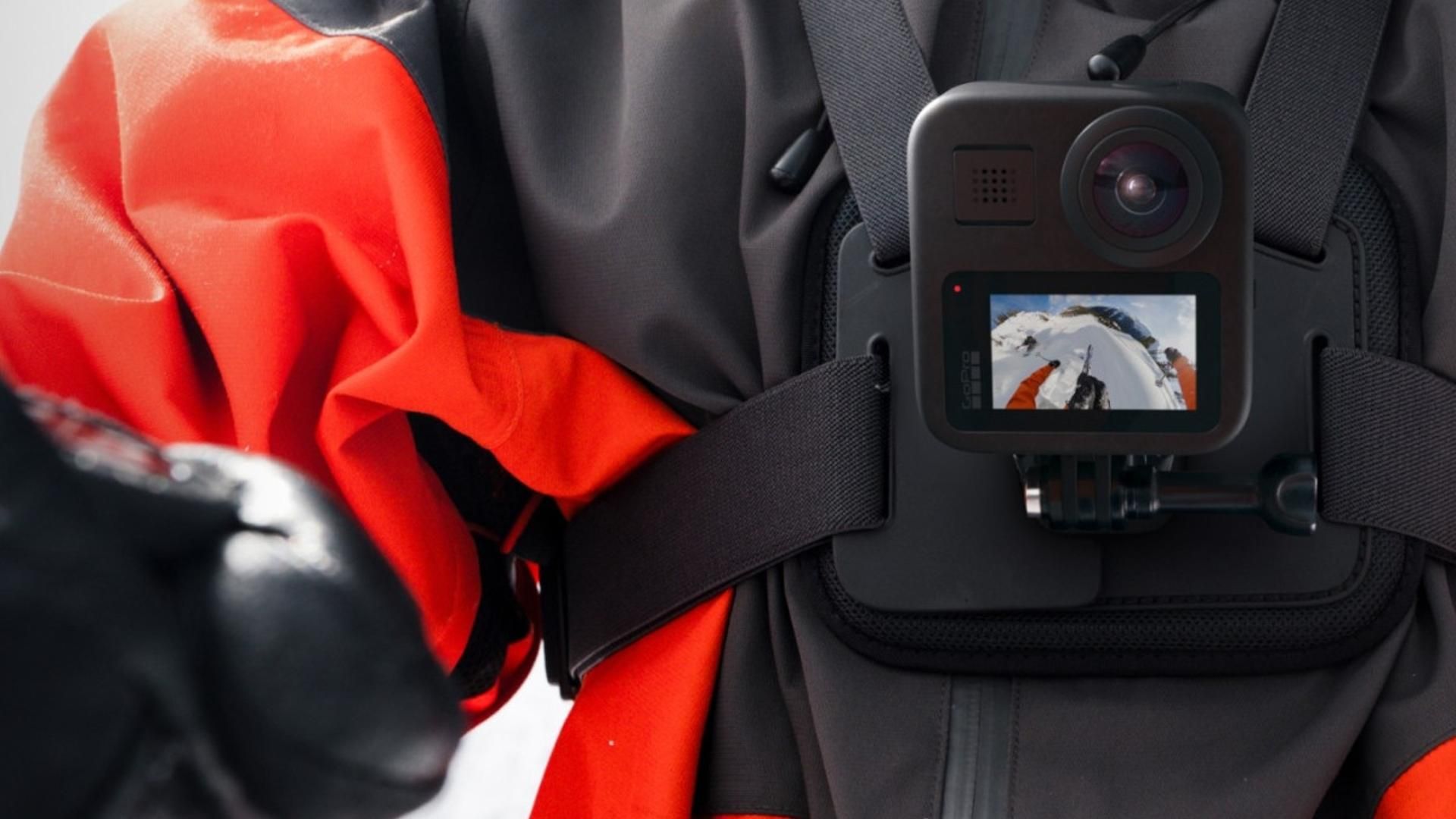 La Cámara GoPro Max graba vídeo en 360º a resolución 5k, cabe en la mano y está rebajada casi 500 €