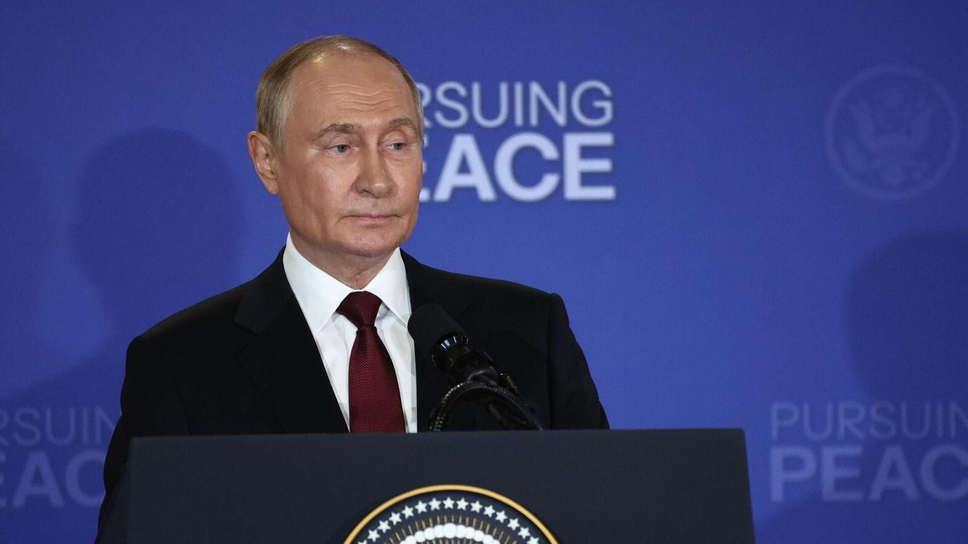 Los servicios de Inteligencia británicos advierten de que Rusia enseña a usar drones en cientos de escuelas