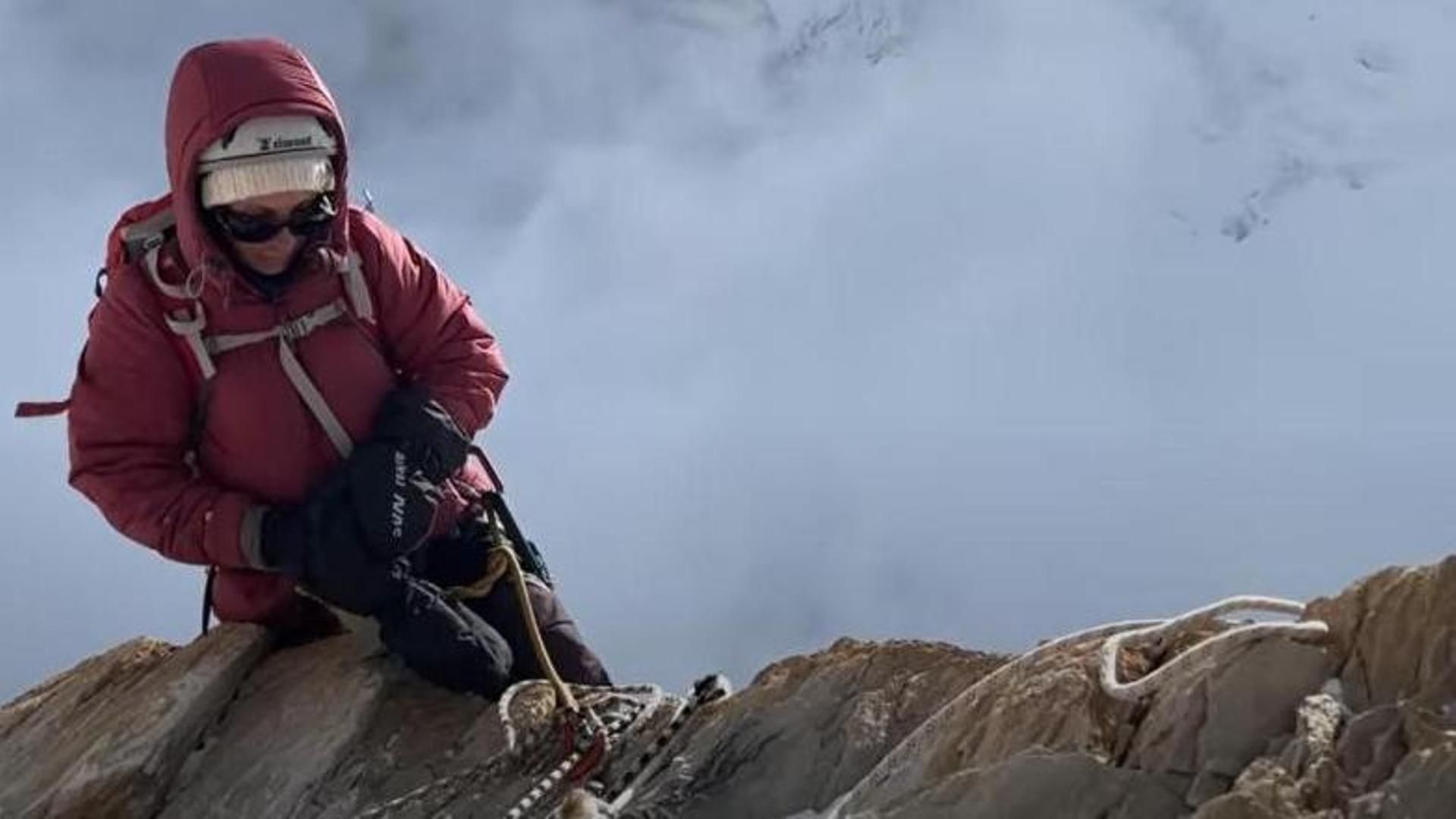 Natalia Nagovitsyna, la montañera que lleva ocho días atrapada a 7.200 metros en el Pico Pobeda tras romperse una pierna