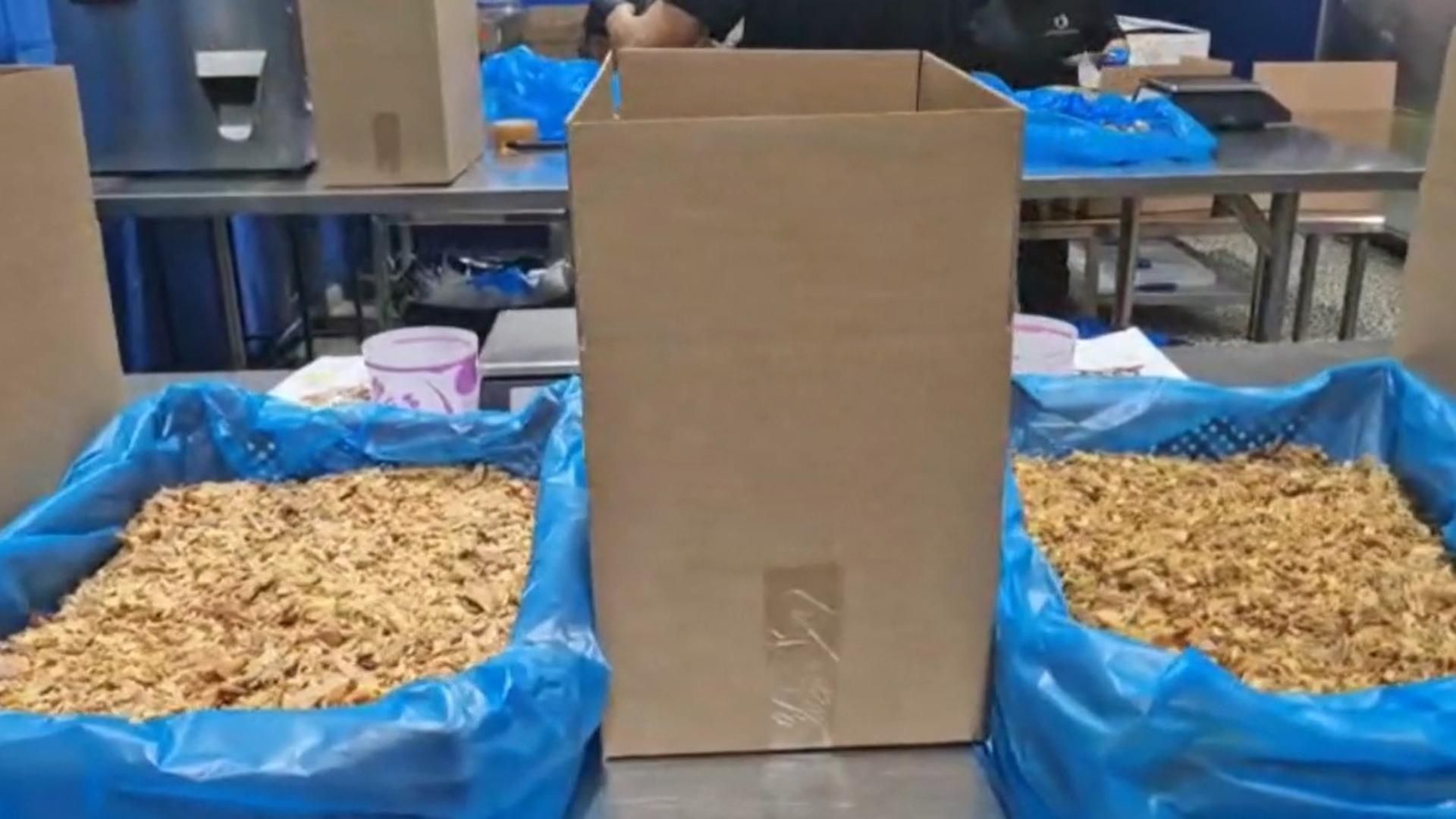 Donan desde Huelva pienso para animales afectados por el incendio en Jarilla