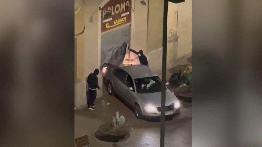Intentan robar en una tienda centenaria de Barcelona mediante un alunizaje