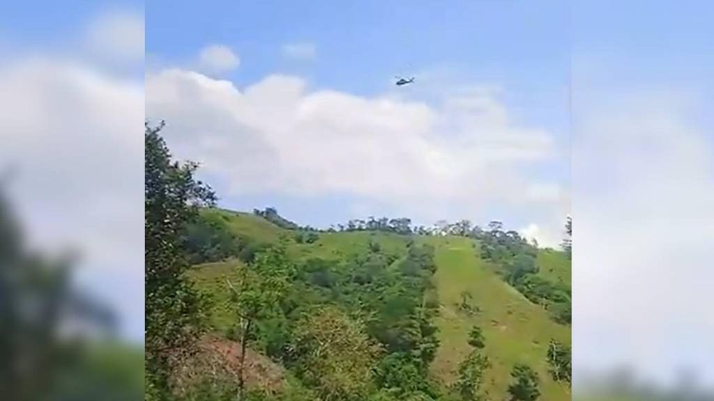 El vídeo del momento en que derriban un helicóptero de la Policía de Colombia matando a 12 agentes