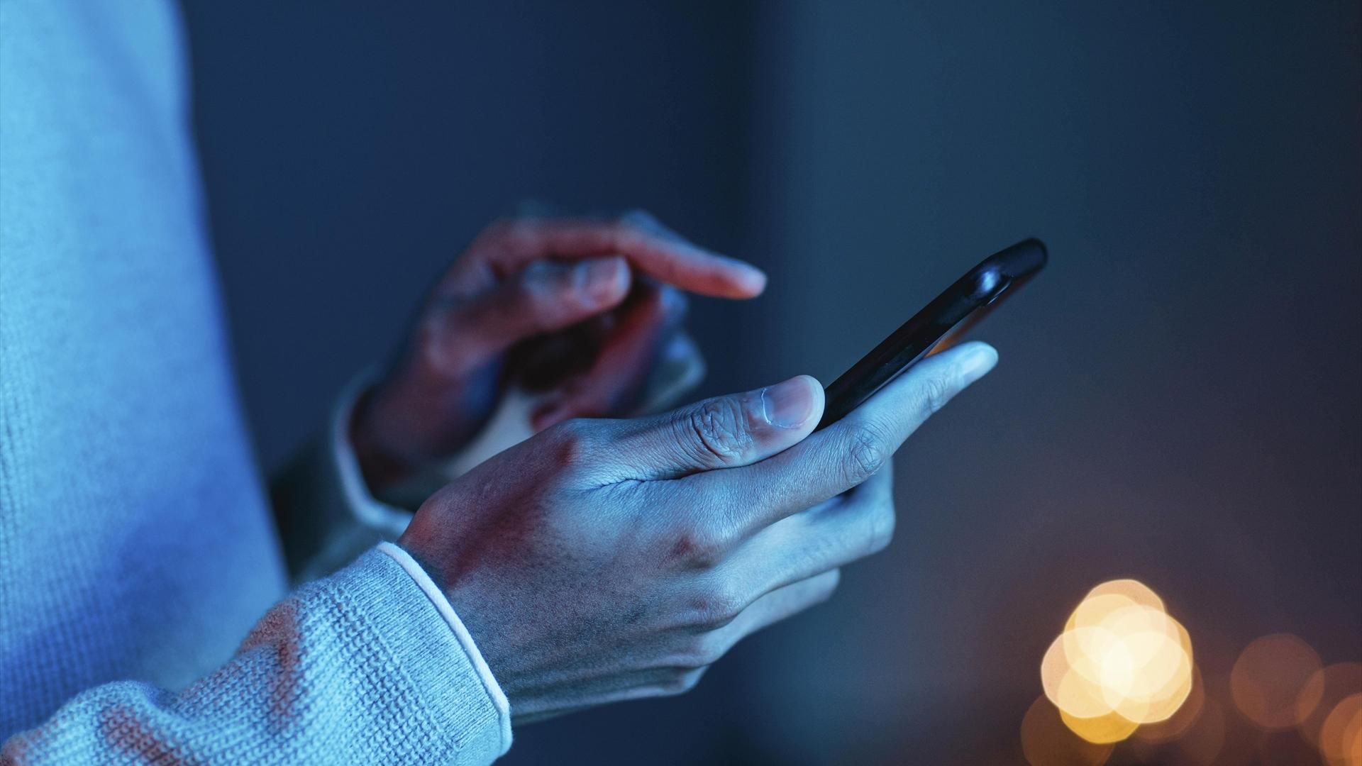 Un hombre detenido en Vigo por agredir a su pareja tras revisar una conversación en su móvil