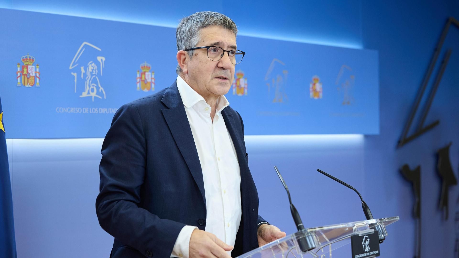 Patxi López lamenta el nivel político del PP ante los devastadores incendios