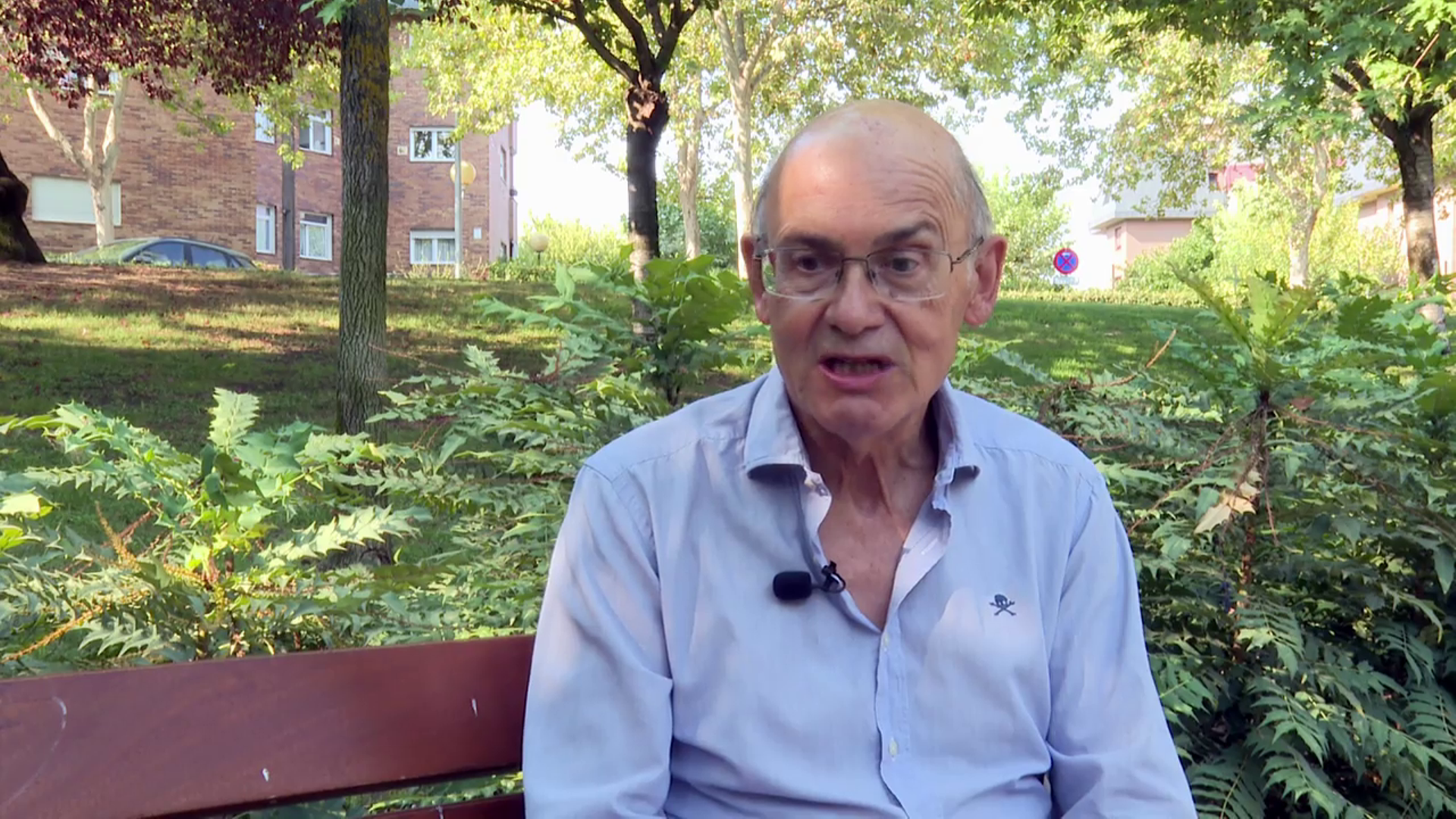 Juan Montenegro, uno de los fundadores de la UME, lamenta la falta de medios para acabar con los incendios