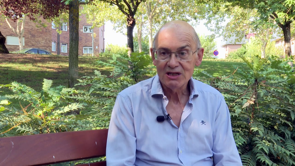 Juan Montenegro, uno de los fundadores de la UME, lamenta la falta de medios para acabar con los incendios