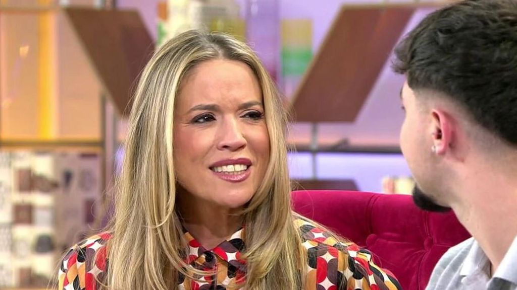 La anécdota de Cristina Lasvignes relacionada con su hijo, que ha empezado a jugar al fútbol: “Lo paso fatal”