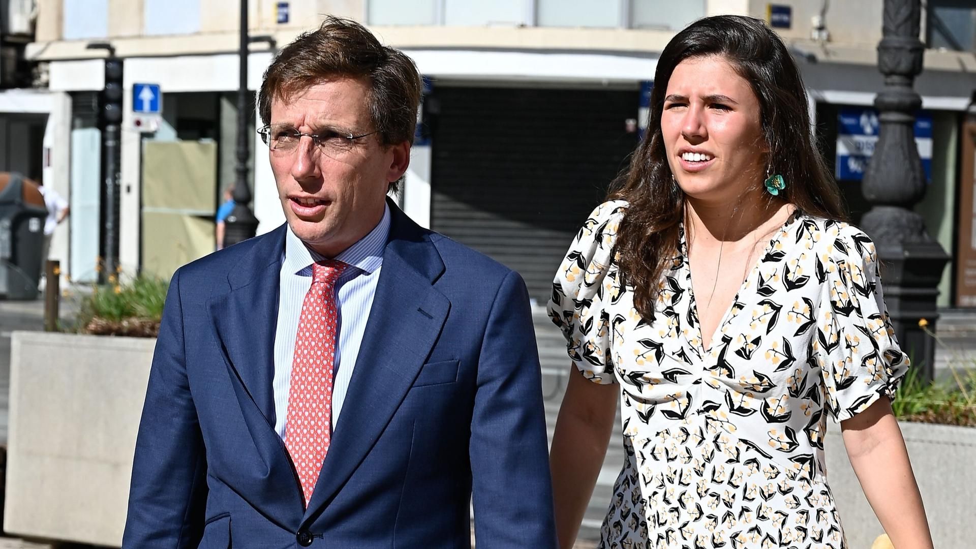 Almeida y Teresa Urquijo en una imagen de archivo.