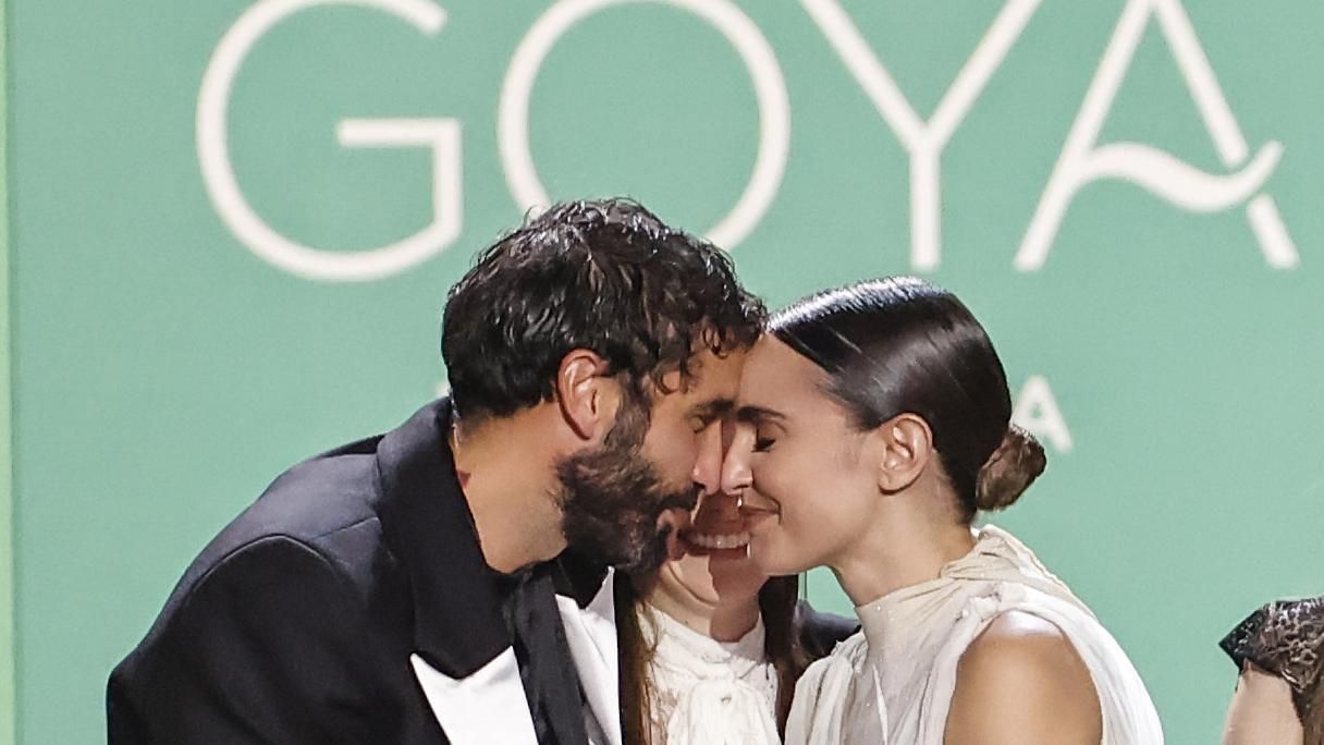 Verónica Echegui con su expareja Álex García