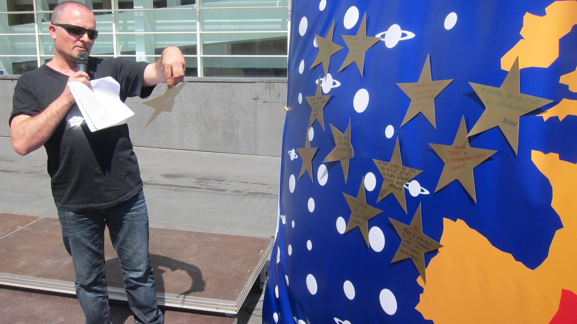 El actor catalán Toni Albà, en un acto de protesta